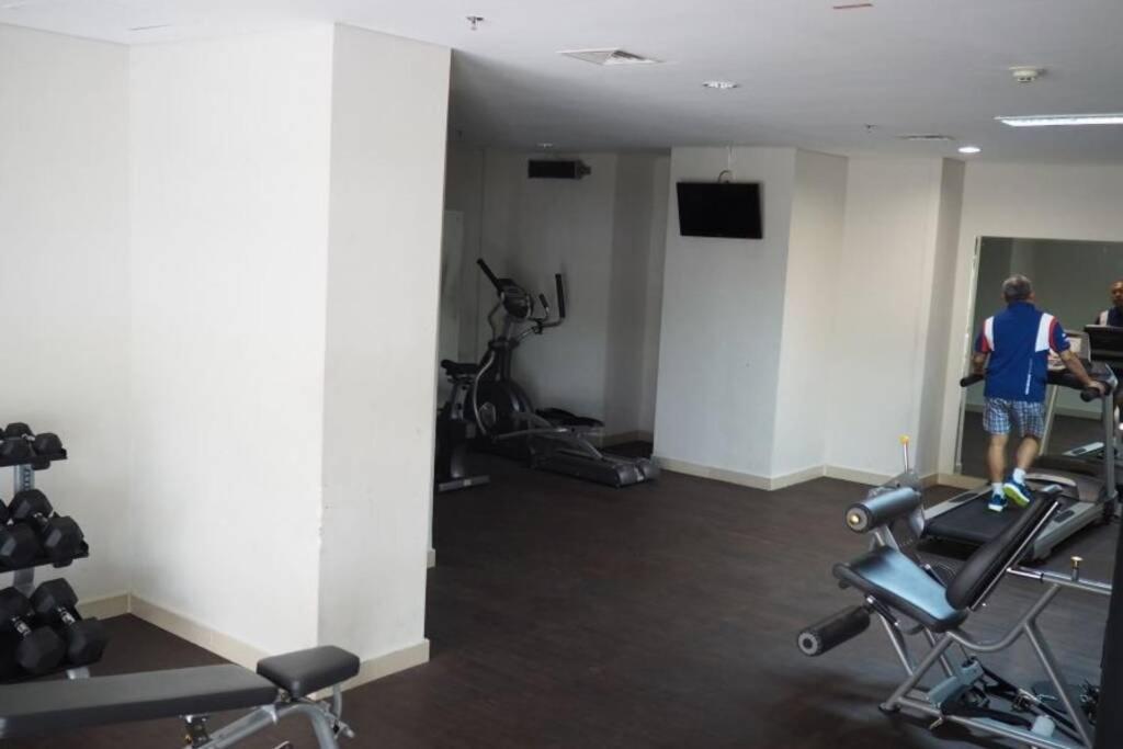 1 Bedroom Apartment Near Central Park Mall Τζακάρτα Εξωτερικό φωτογραφία