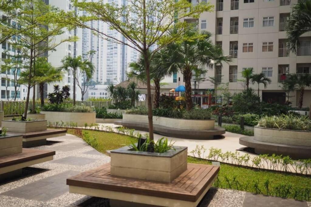 1 Bedroom Apartment Near Central Park Mall Τζακάρτα Εξωτερικό φωτογραφία